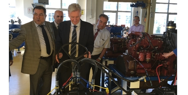 ZF, Hidromek, ASO Teknik Koleji ve Erkunt Eğitim Merkezi, PASKARA Projesi ile Gençlerimizin Eğitimine Destek Oluyor.