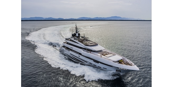 ZF Marine, CNR Boat Show Fuarında Açılı Şanzımanlar ile Fark Yaratıyor