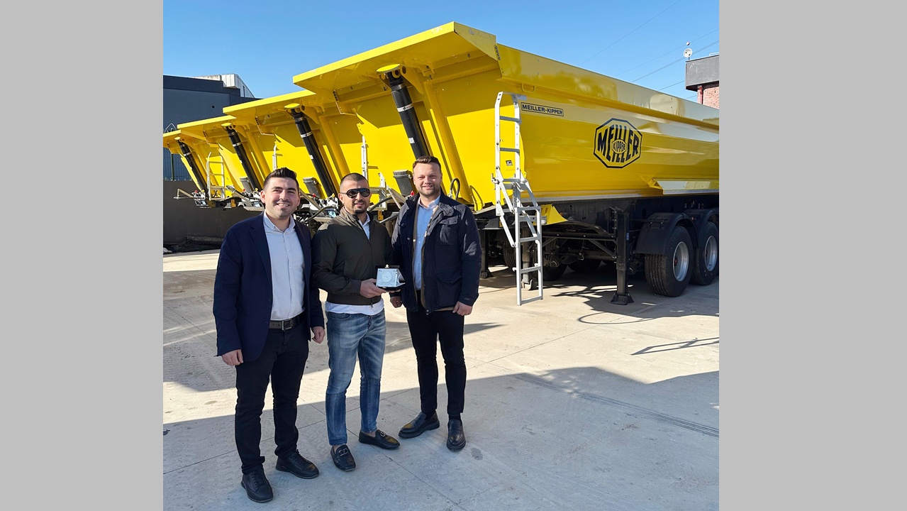 Bostancıoğlu Hafriyat filosunu 4 adet Meiller damper ile genişletti.