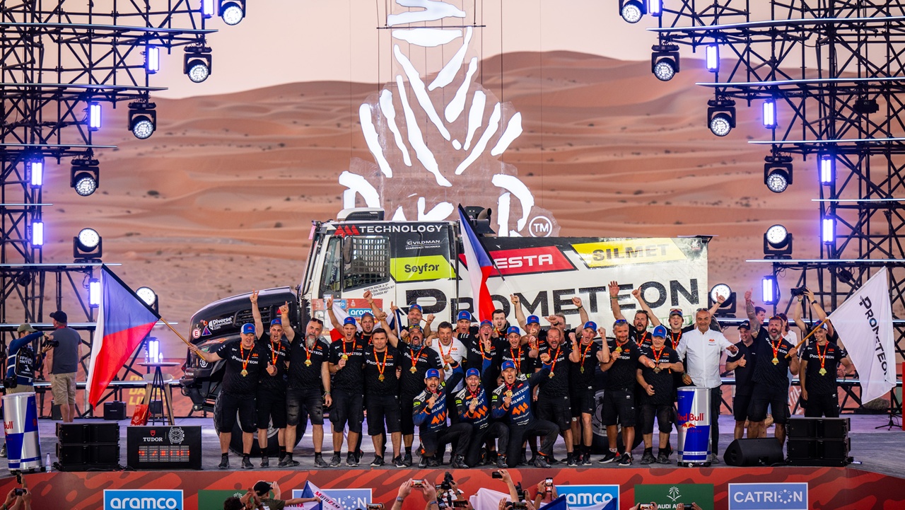 Martin Macík Jr.’ın Dakar 2025 Zaferine Prometeon Damgası 