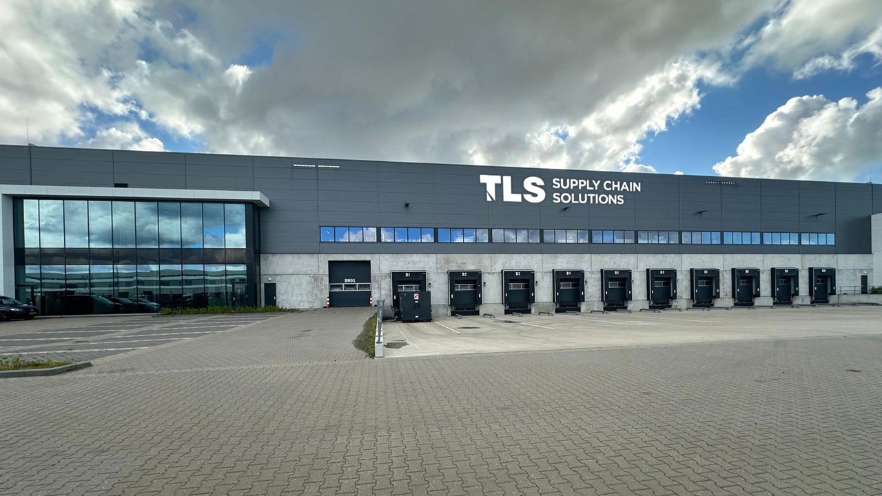 TLS LOJİSTİK , Rotterdam ‘da 20.000 palet kapasiteli depo açtı