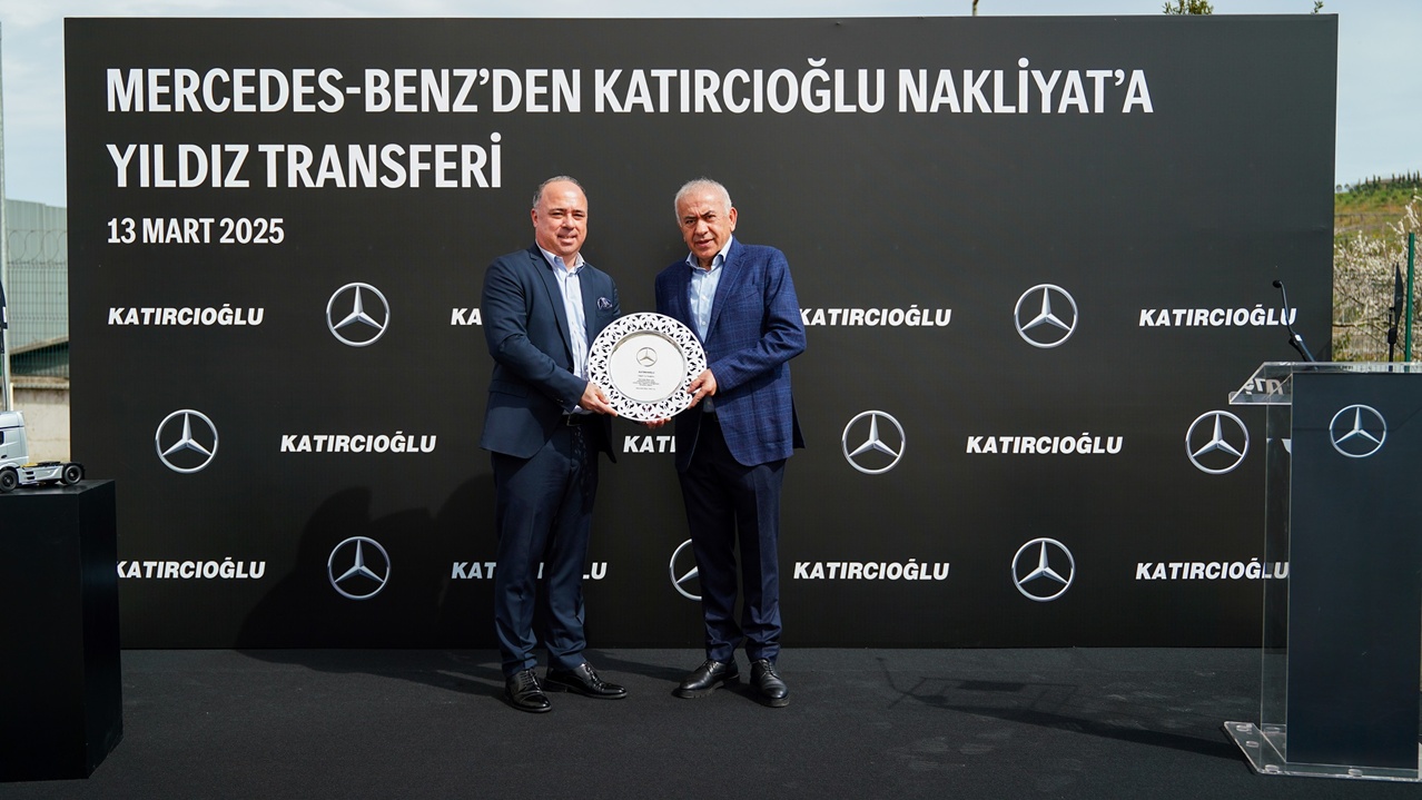 Katırcıoğlu Nakliyat , filosuna Mercedes -Benz Yeni Actros L ekledi