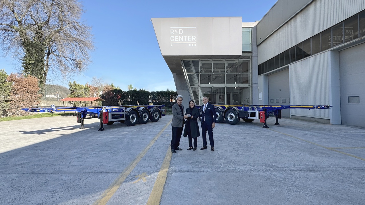 İTT Lojistik filosuna 30 adet Tırsan tank konteyner taşıyıcı ekledi