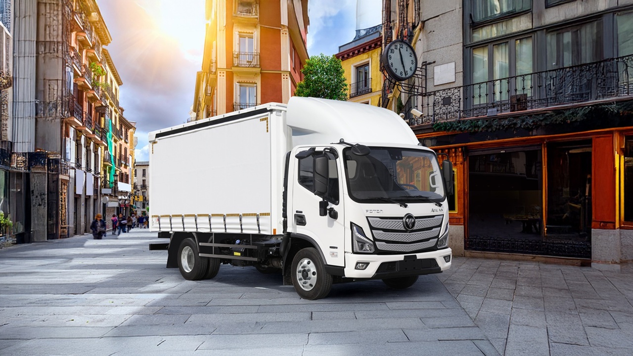 Yeni Otokar Atlas kamyonları şehir yollarında