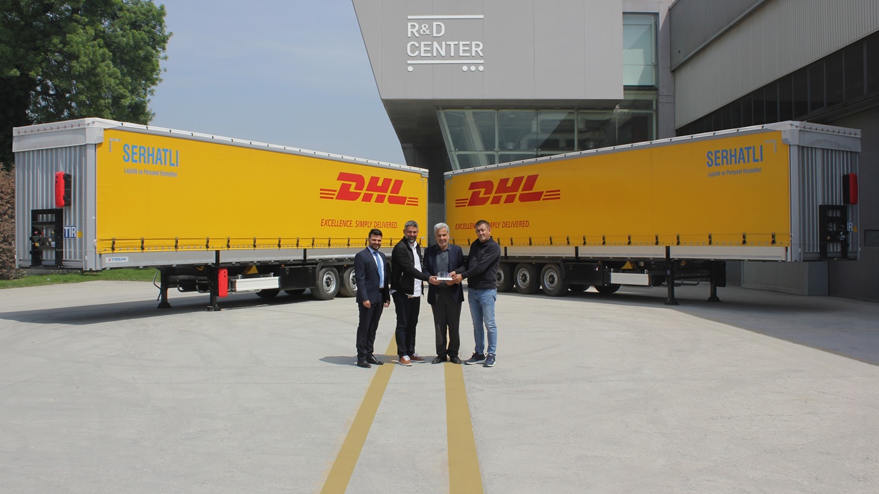 Serhatlı DHL taşımaları için 10 yeni Tırsan treyler aldı