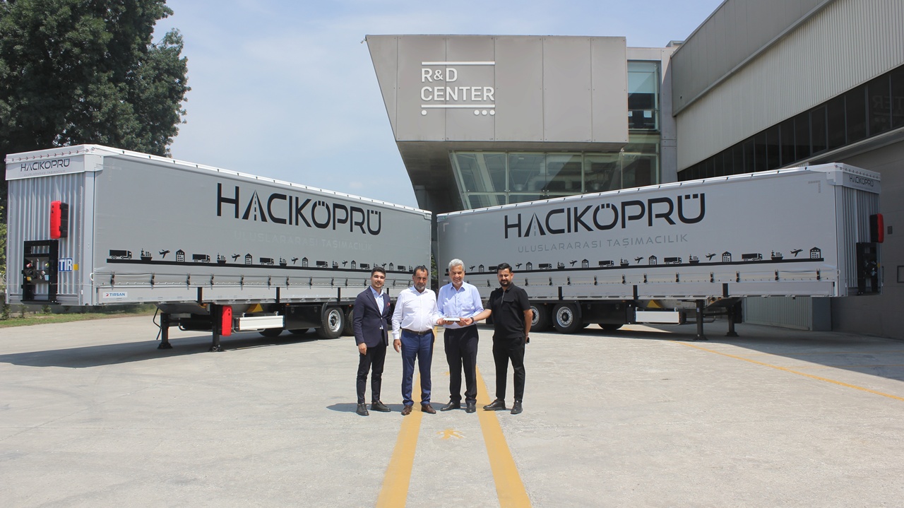 Hacıköprü Taşımacılık filosuna 10 adet Tırsan Treyler ekledi