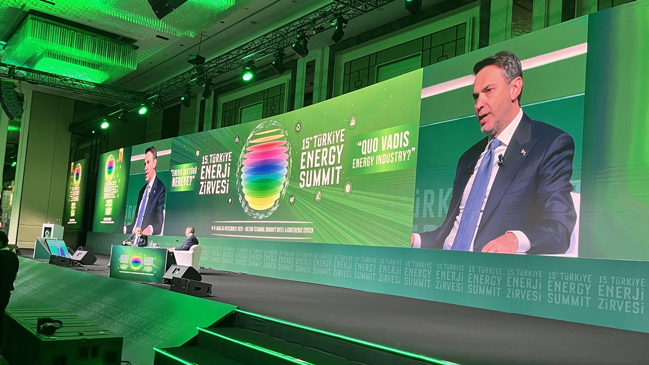 Bakan Bayraktar: “Türkiye Enerjide Yeni Bir Döneme Giriyor”