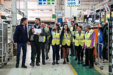 karsan ilo ve borçelik iş birliği kız öğrencilere destek görsel