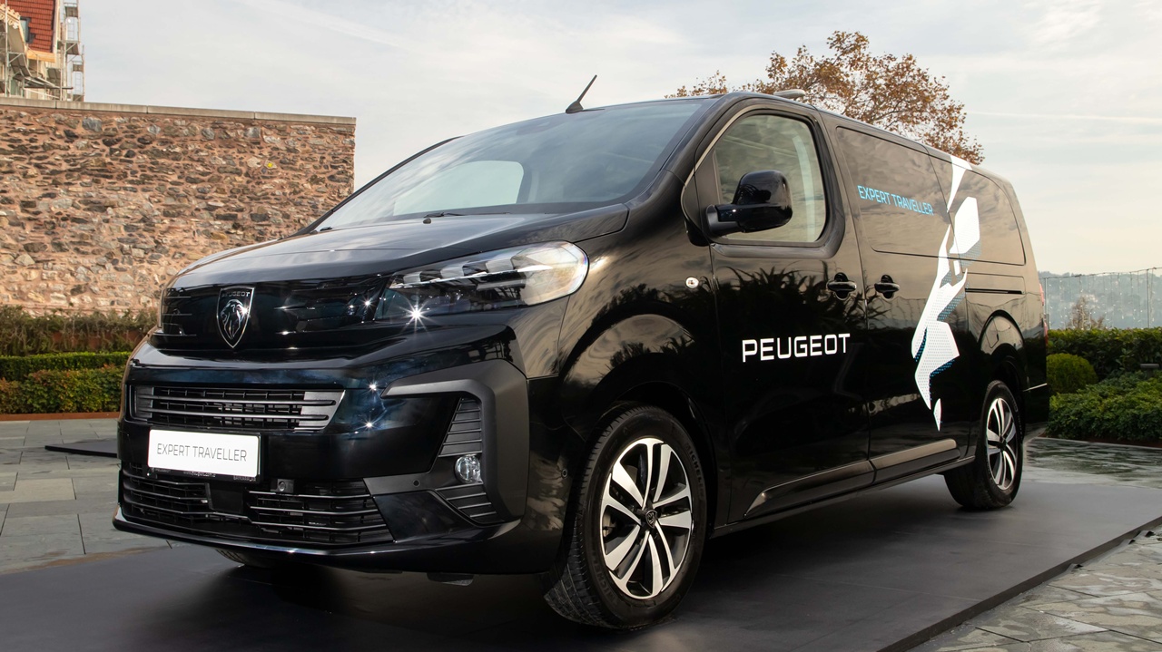 Peugeot Expert Traveller Tofaş Fabrikası’nda üretime başladı