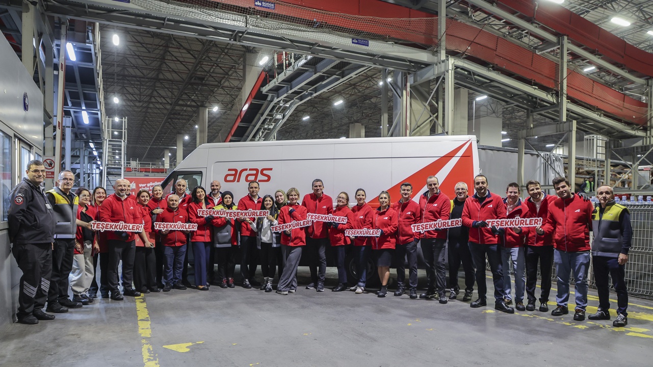 Aras Kargo’da Kırmızı Kahramanlar Sahada