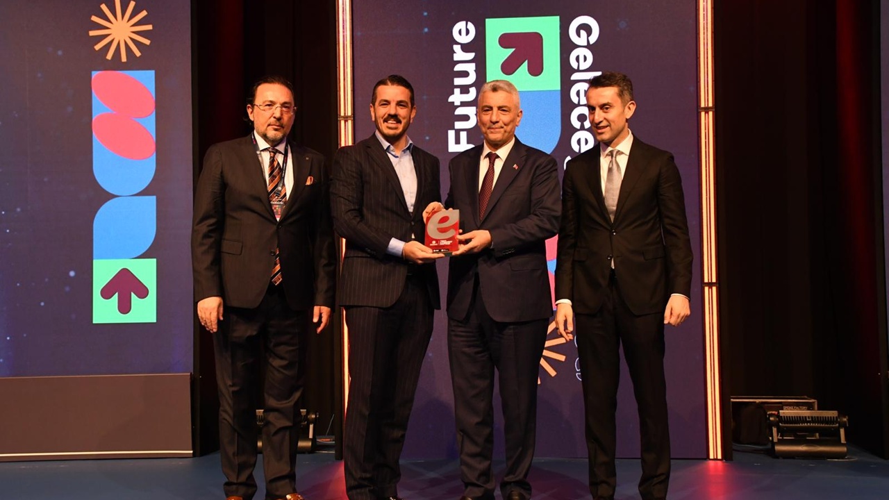 Horoz Lojistik, 2025’i Üç Prestijli Ödülle Kapattı