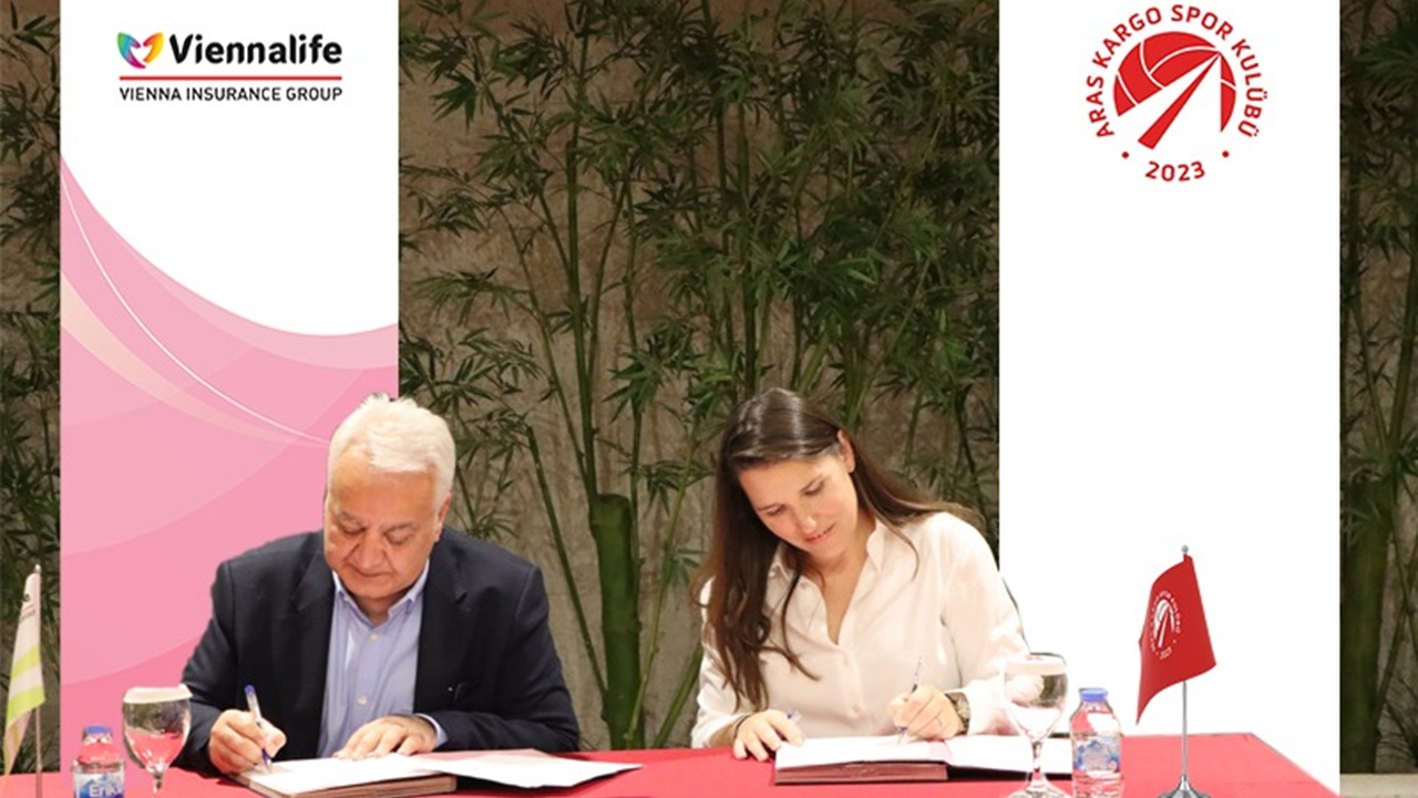 Aras Kargo Kadın Voleybol Takımı’nın Resmi Sponsoru Viennalife Oldu