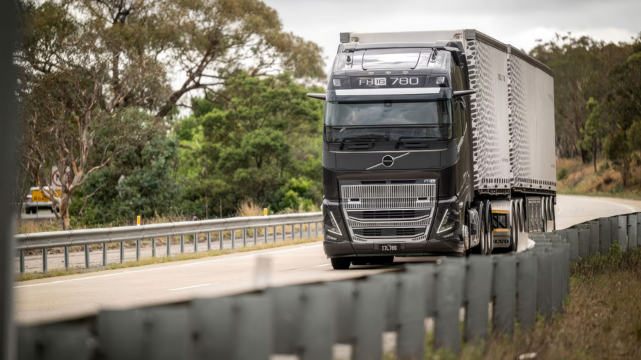 Volvo Trucks, Euro NCAP Güvenlik Değerlendirmesinde Yeniden 5 Yıldız Aldı!