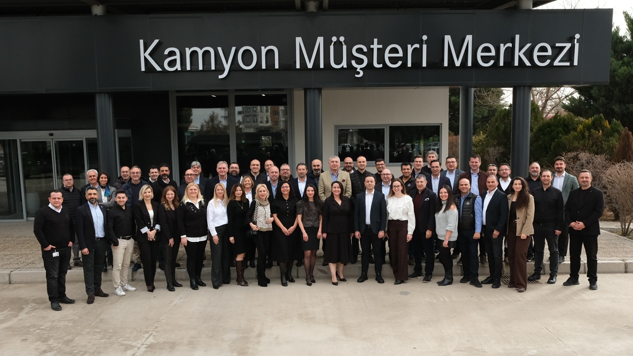 Mercedes-Benz Türk Aksaray Müşteri Merkezi  Yenilenen Yüzüyle Hizmete Açıldı