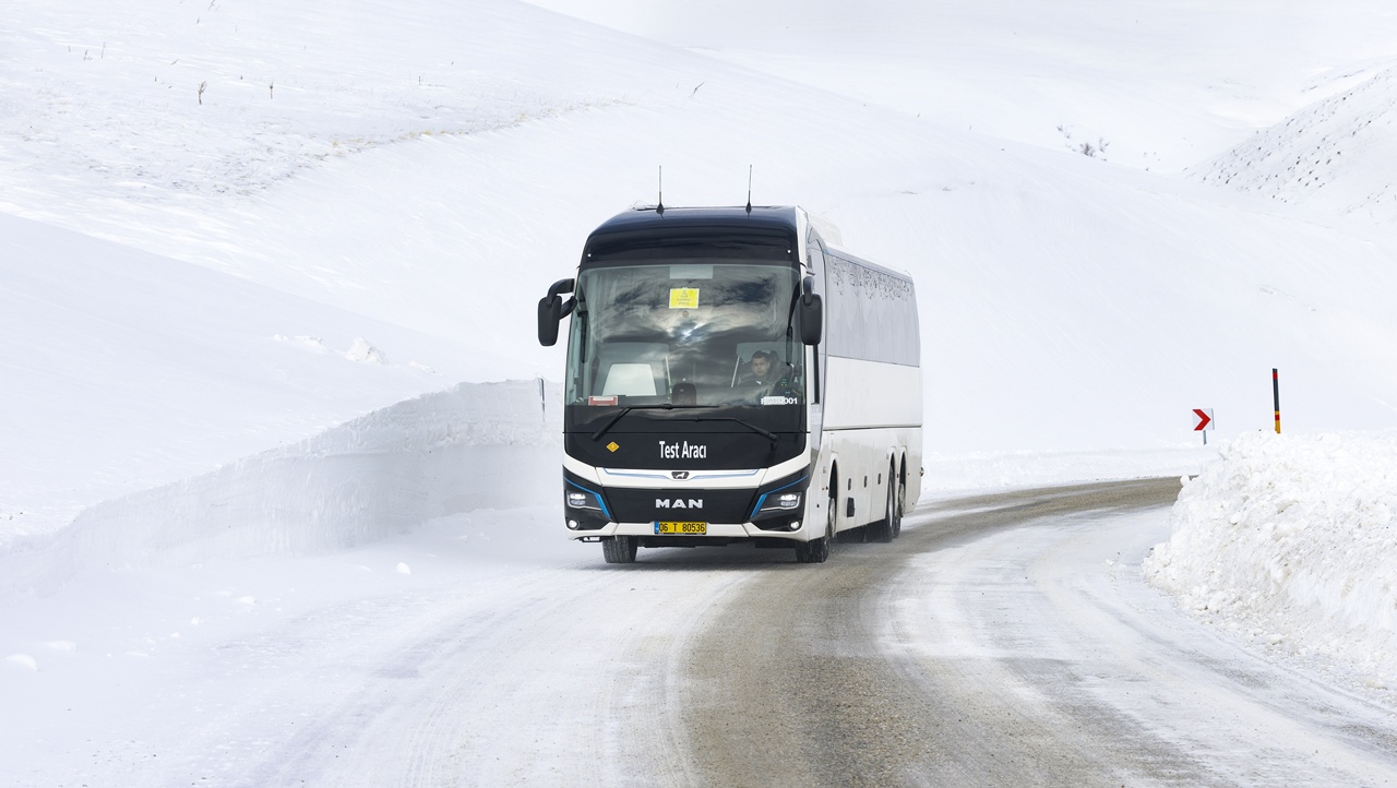 MAN’ın elektrikli otobüsü Lion’s Coach E, Erzurum ve İsveç’te kar ve buza meydan okudu