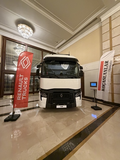 renault trucks und iftar yemeği